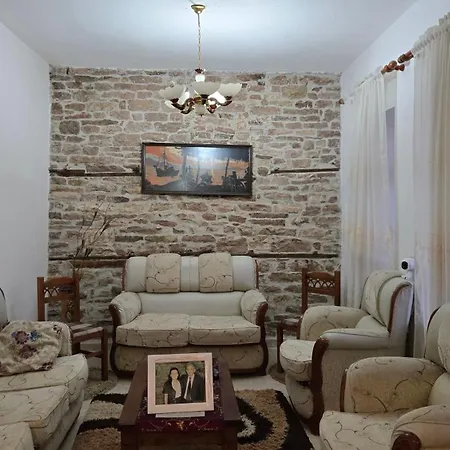 The Old Gate Hostel Gjirokastër